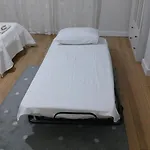 Comfortable And New Near The Sea!