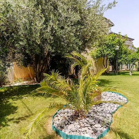 Comfortable And New Near The Sea!