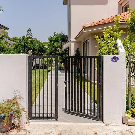 Comfortable And New Near The Sea! Apartment Izmir